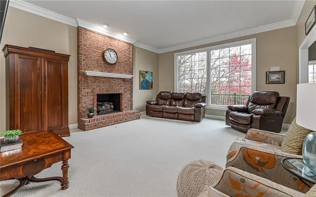 223 Fox Meadow Dr