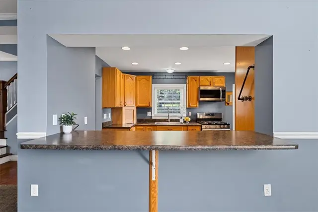 224 Bronx Ave gallery image 14