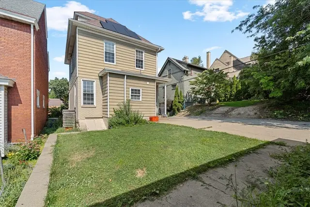 224 Bronx Ave gallery image 28