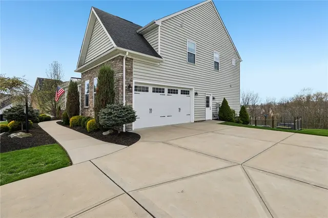 225 Gabriel Dr gallery image 19