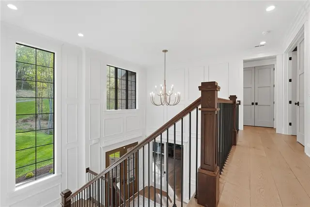 225 Stoup Rd gallery image 40