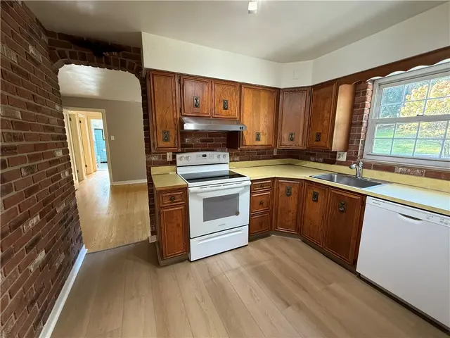 2251 Montgomery Road gallery image 29