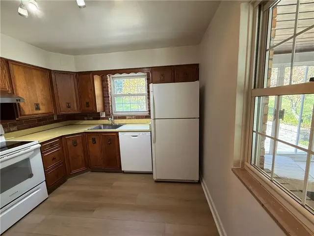 2251 Montgomery Road gallery image 30