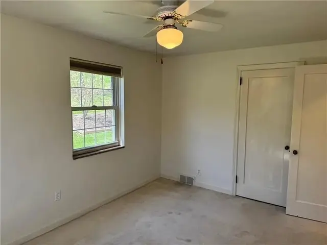 2251 Montgomery Road gallery image 32