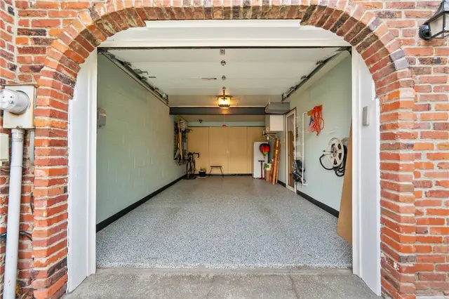 226 Carters Grove Dr gallery image 16