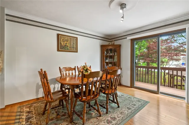 226 Carters Grove Dr gallery image 26