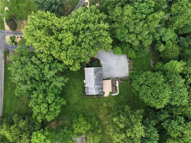 2261 Gray Ridge gallery image 5
