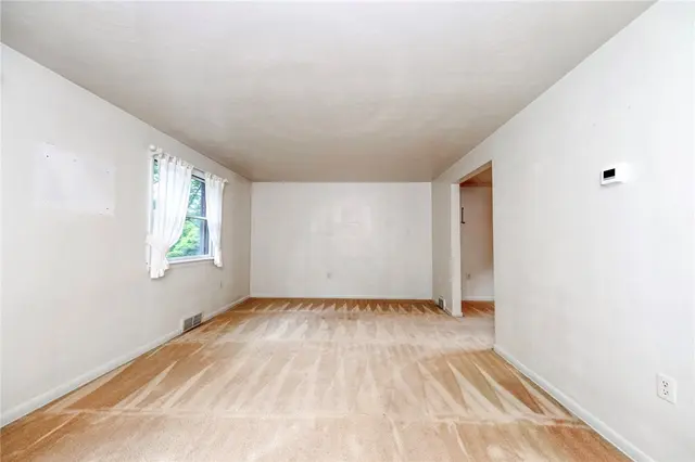 2261 Gray Ridge gallery image 17