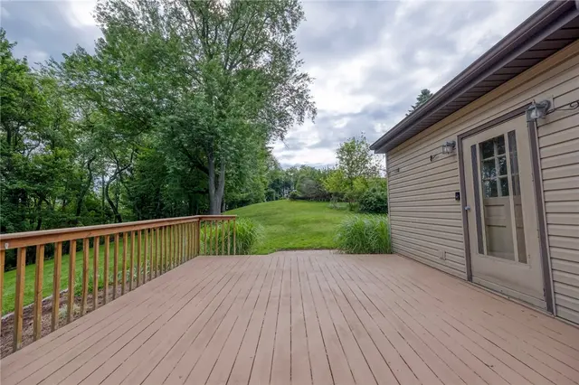 2261 Gray Ridge gallery image 18