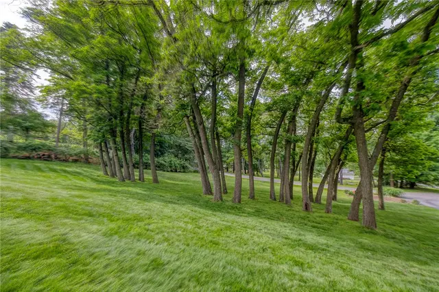 2261 Gray Ridge gallery image 24