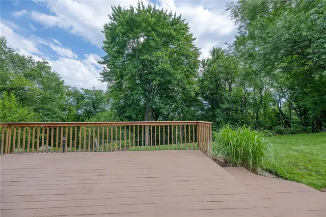 2261 Gray Ridge gallery image 36