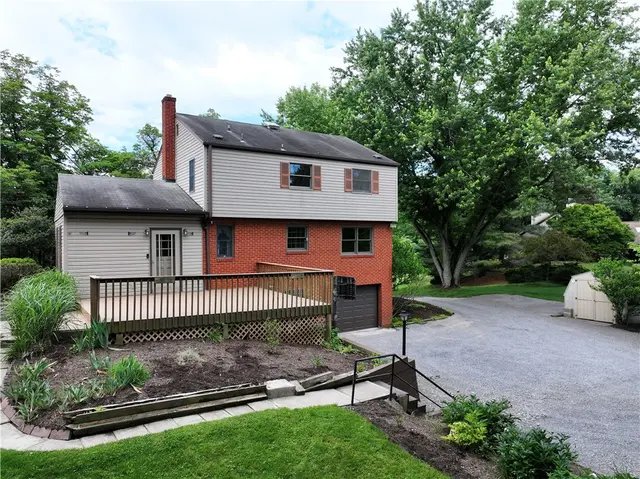 2261 Gray Ridge gallery image 40