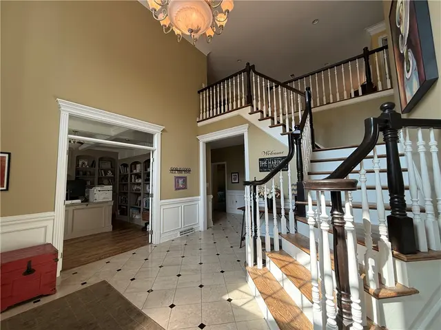227 Edelweiss Dr gallery image 6