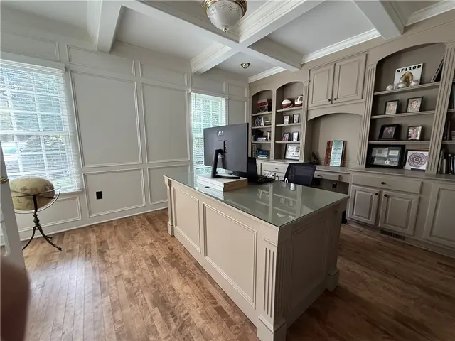 227 Edelweiss Dr gallery image 8
