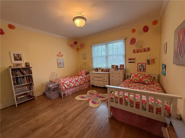 227 Edelweiss Dr gallery image 11