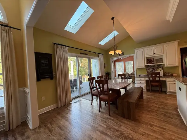 227 Edelweiss Dr gallery image 15