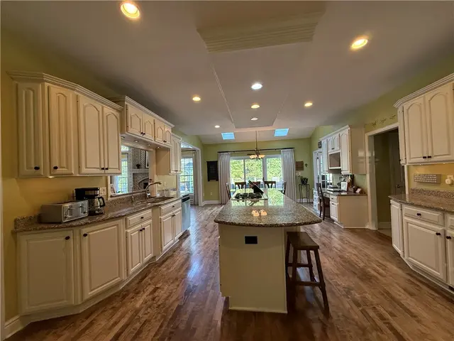 227 Edelweiss Dr gallery image 16