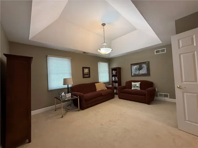 227 Edelweiss Dr gallery image 23