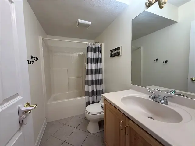 227 Edelweiss Dr gallery image 40