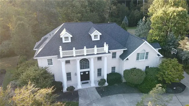 227 Edelweiss Dr