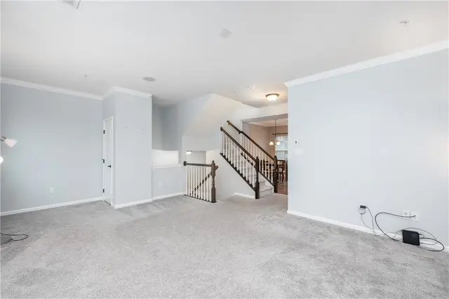 227 Thornapple Lane gallery image 2