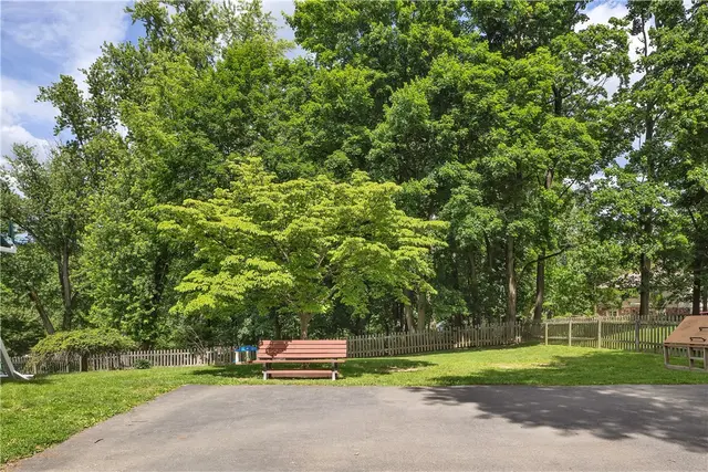 2274 Rochester Rd. gallery image 16