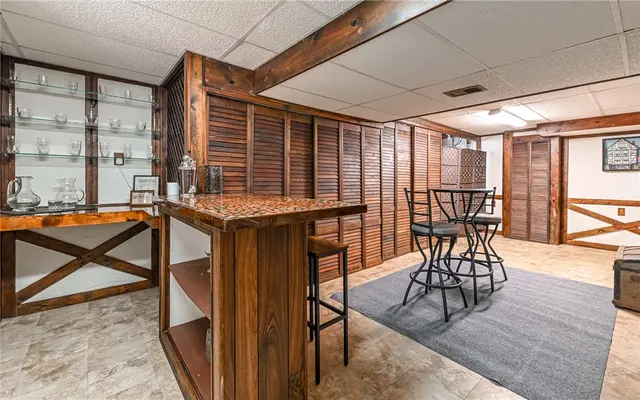 2276 Rochester Rd gallery image 5