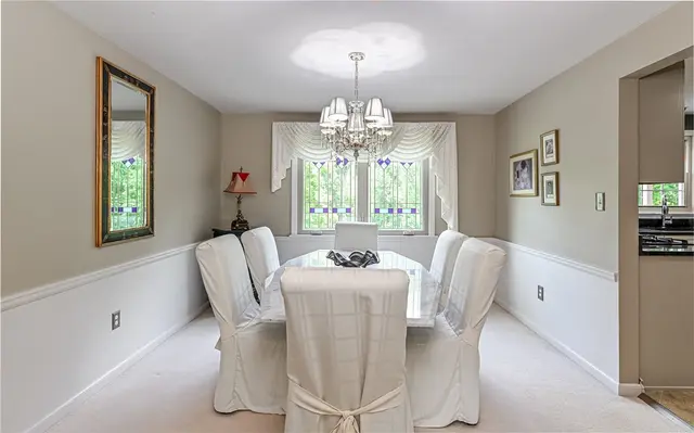 2276 Rochester Rd gallery image 11
