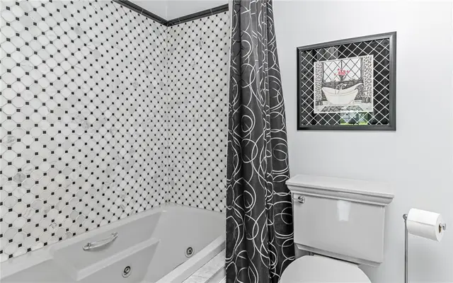 2276 Rochester Rd gallery image 24