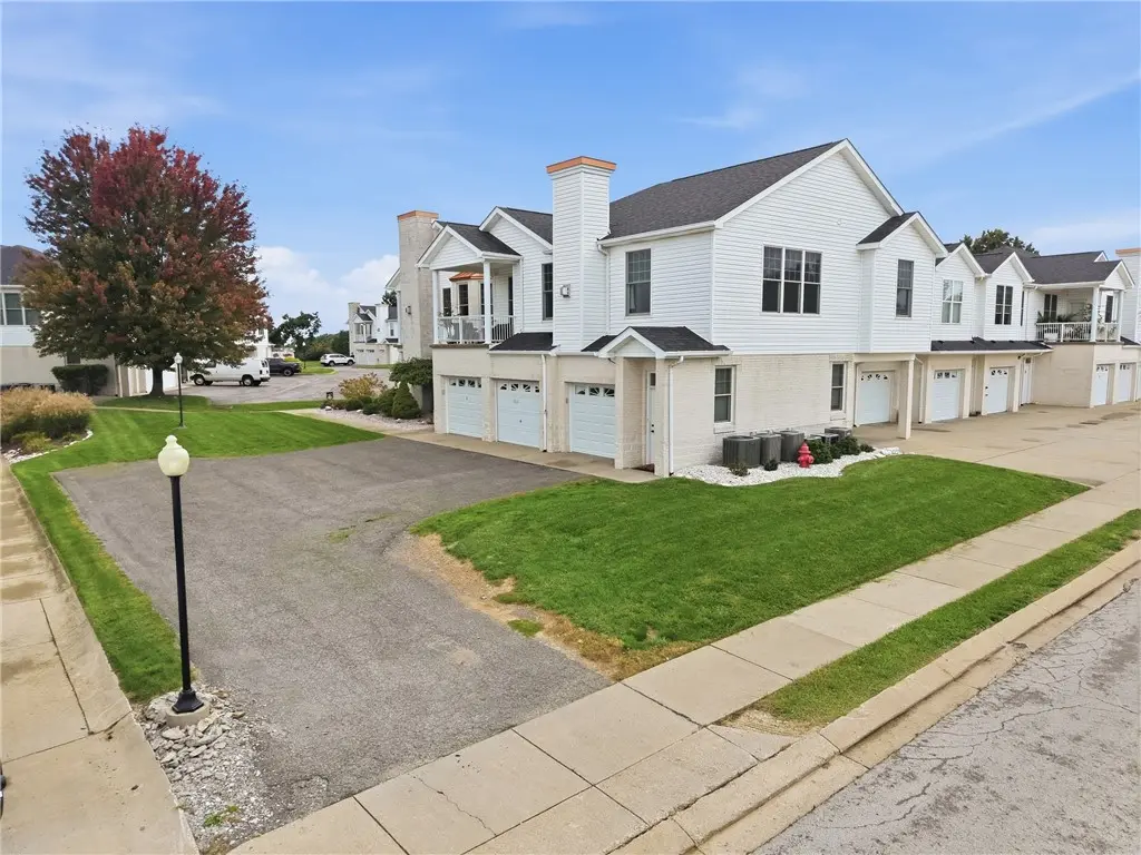 228 Adams Pointe Drive 6
