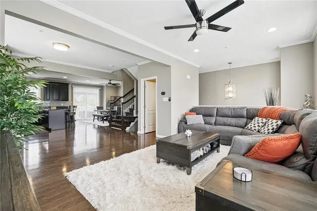 228 Eagle Drive gallery image 27