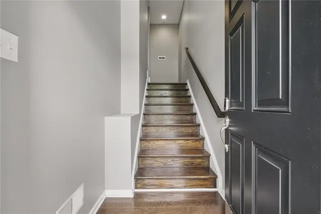 228 Eagle Drive gallery image 35