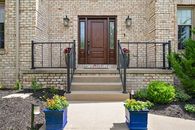228 Gate Dancer Drive gallery image 5