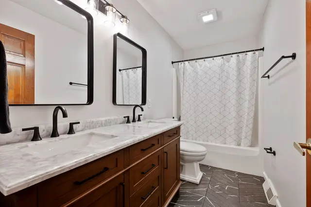 228 Gate Dancer Drive gallery image 8