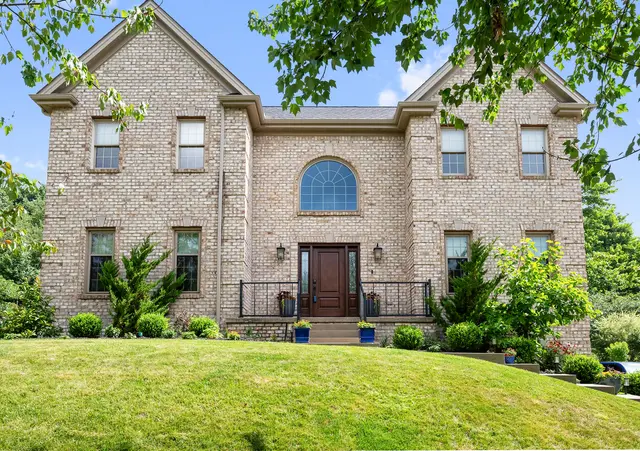228 Gate Dancer Drive gallery image 10