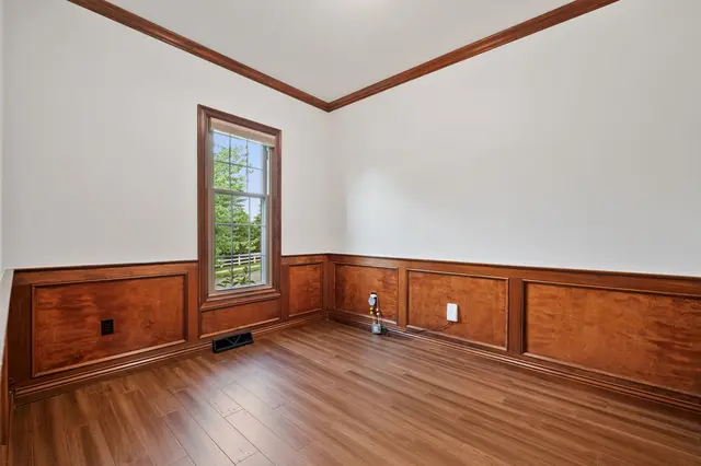 228 Gate Dancer Drive gallery image 24
