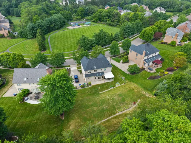 228 Gate Dancer Drive gallery image 33