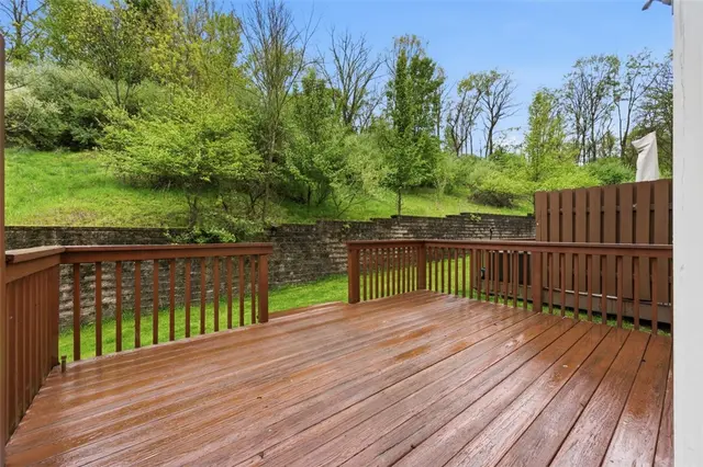 229 Hillvue Dr gallery image 28