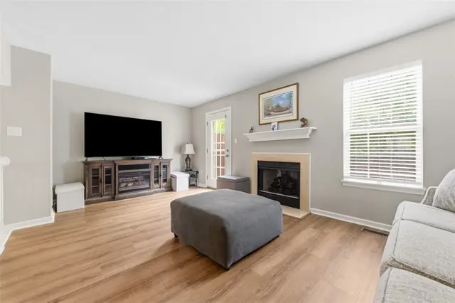 229 Hillvue Dr gallery image 29