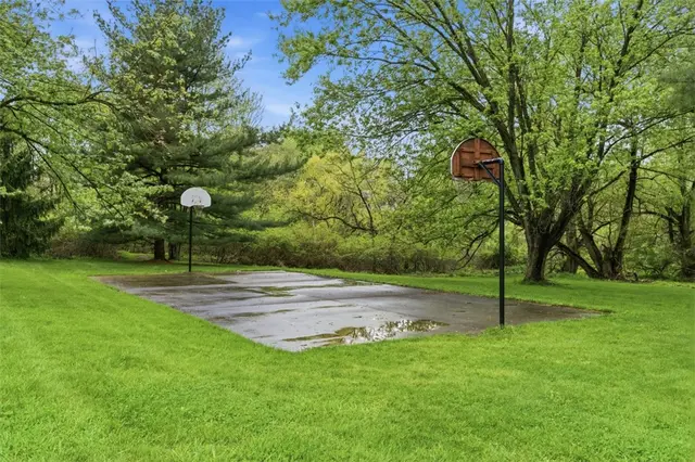 229 Hillvue Dr gallery image 30