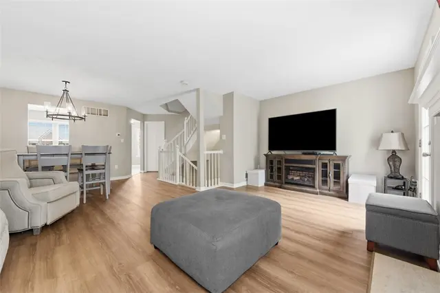 229 Hillvue Dr gallery image 34