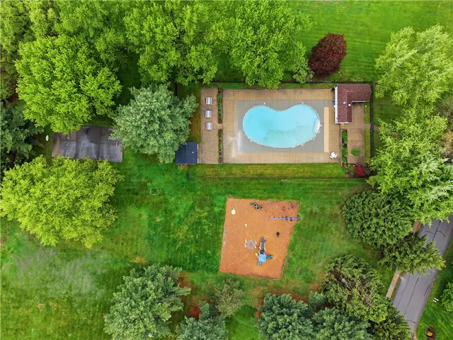 229 Hillvue Dr gallery image 36