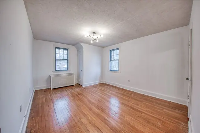2294 Clearvue Rd gallery image 31