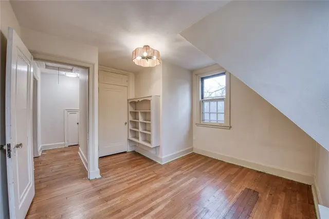 2294 Clearvue Rd gallery image 32