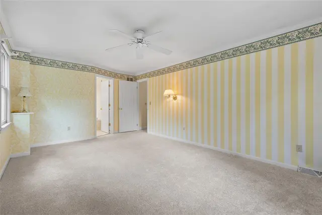2294 Saddle Dr gallery image 4