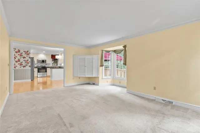 2294 Saddle Dr gallery image 14