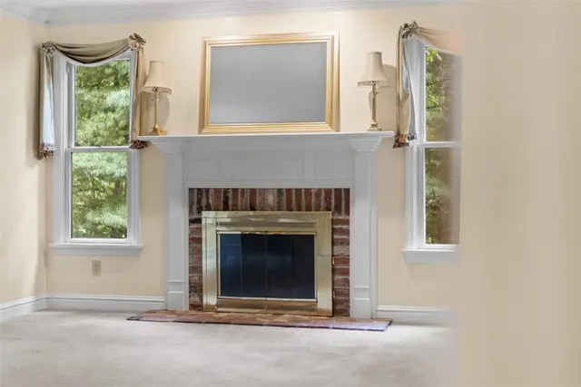 2294 Saddle Dr gallery image 25