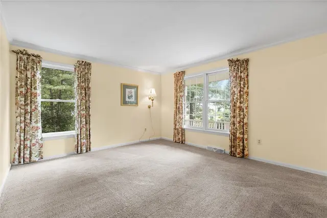 2294 Saddle Dr gallery image 28
