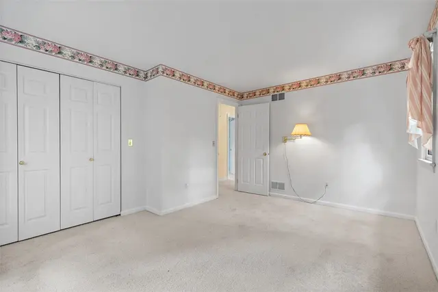 2294 Saddle Dr gallery image 33