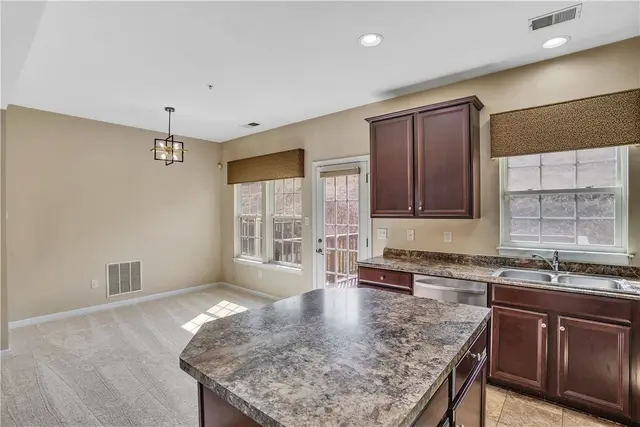 230 Broadstone Dr gallery image 20